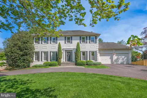 11539 Le Havre Dr, Potomac, MD 20854