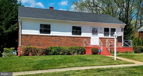 913 Benson Ter, Silver Spring, MD 20901