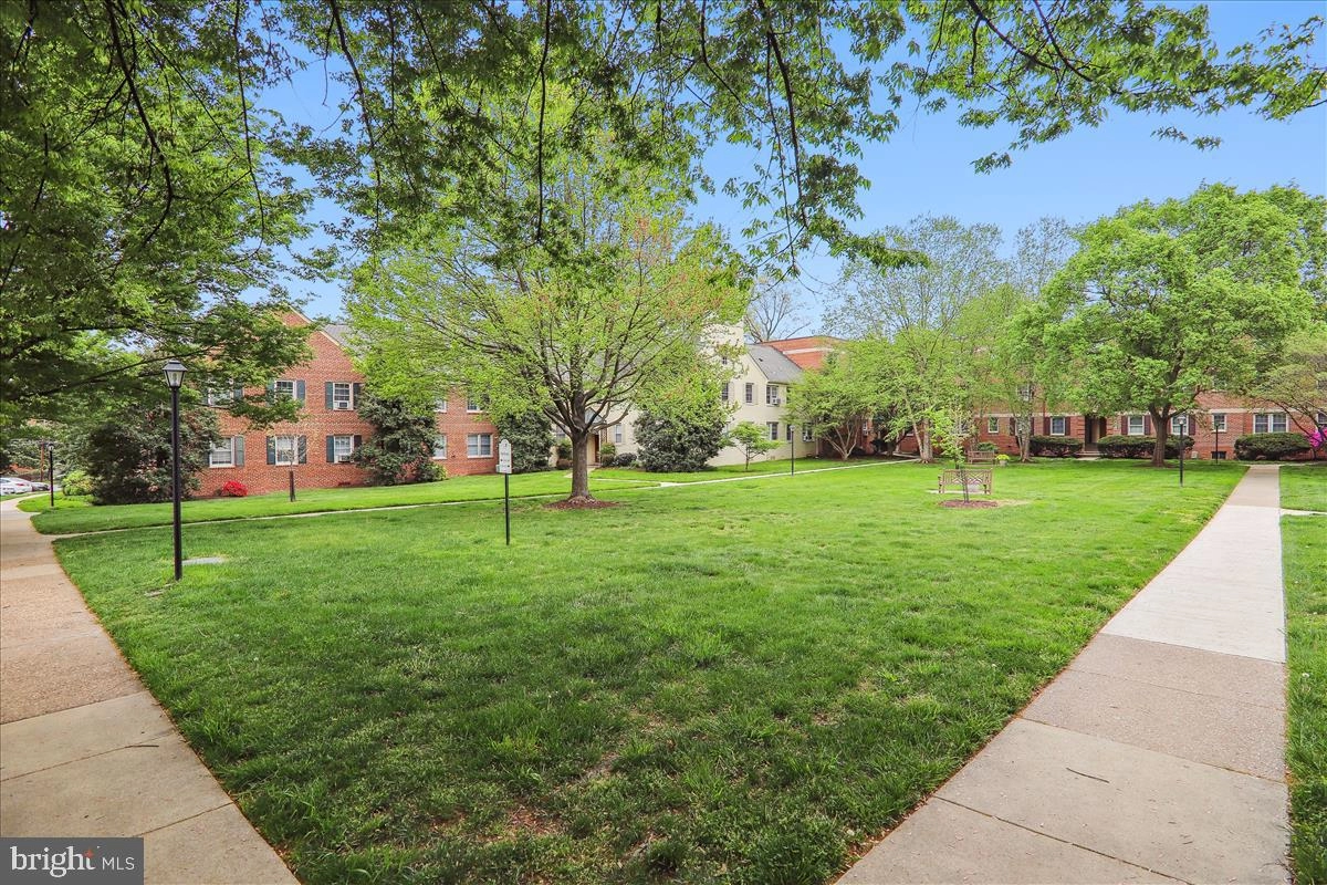 Exterior - 2410 Colston Dr #103, Silver Spring, MD 20910 photo 6 of 8