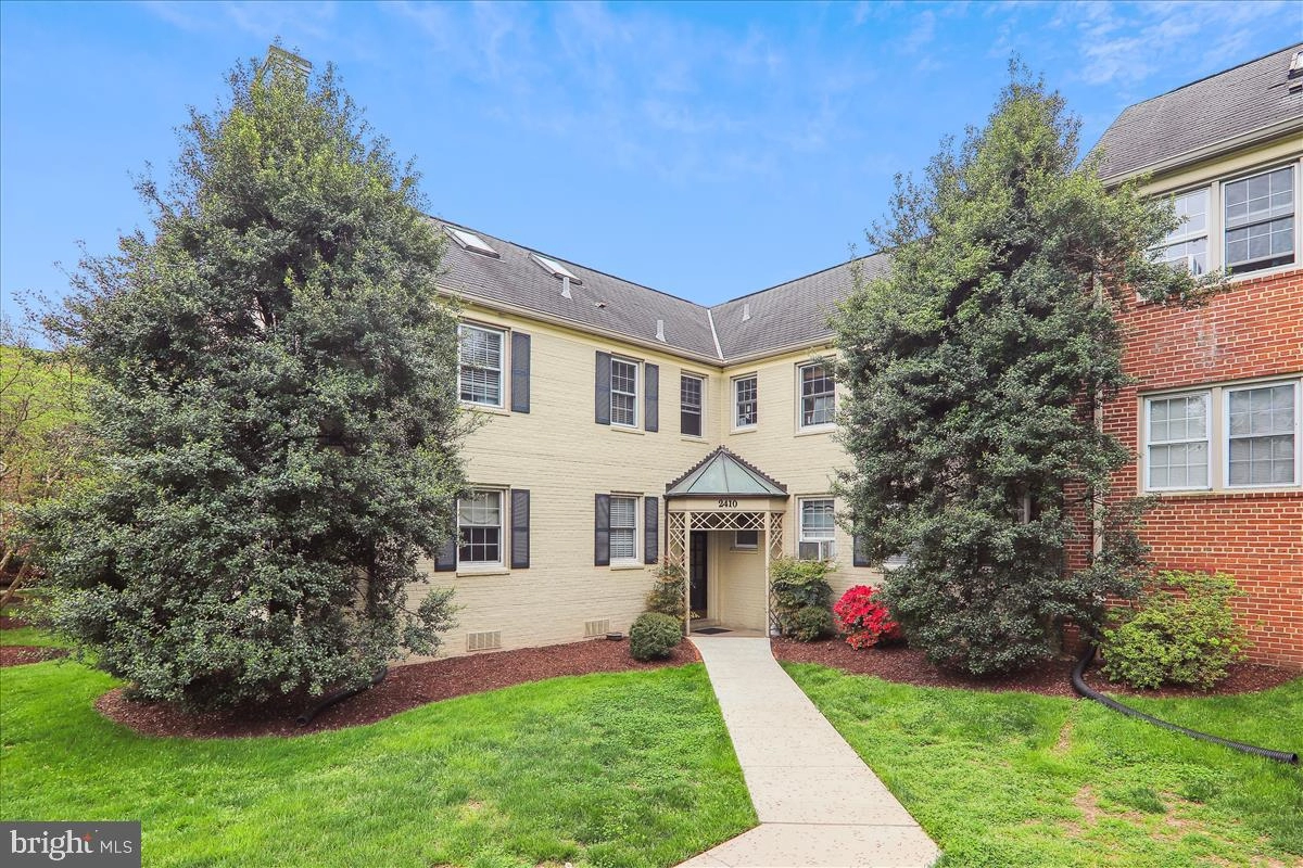 Exterior - 2410 Colston Dr #103, Silver Spring, MD 20910 photo 5 of 8