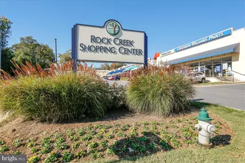 View/Area - 2410 Colston Dr #103, Silver Spring, MD 20910 photo 11 of 12