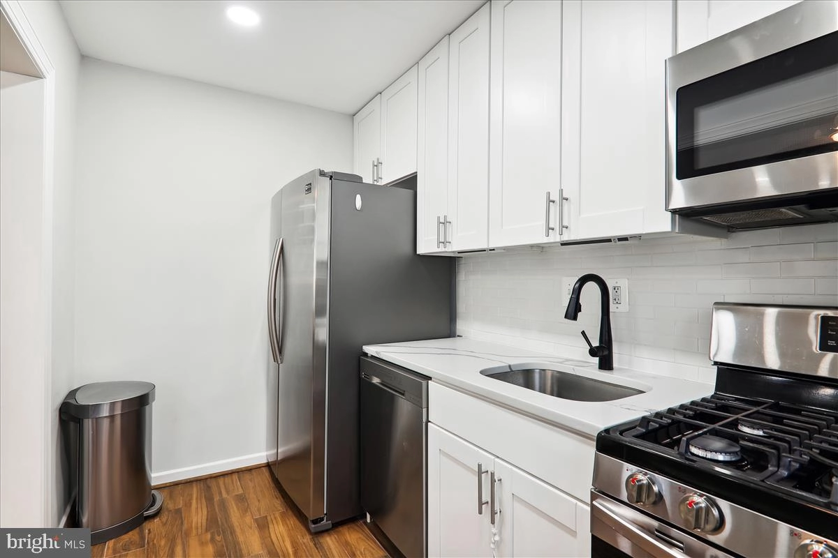 Kitchen - 2410 Colston Dr #103, Silver Spring, MD 20910 photo 3 of 4
