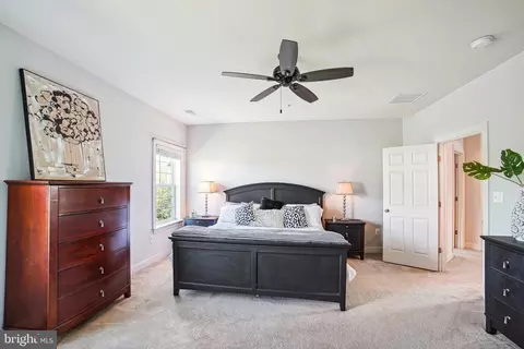 Bedroom - 17029 Hughes Rd, Poolesville, MD 20837 photo 10 of 10