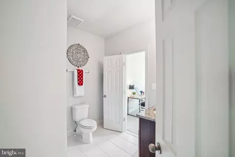 Entry Way - 17029 Hughes Rd, Poolesville, MD 20837 photo 6 of 12