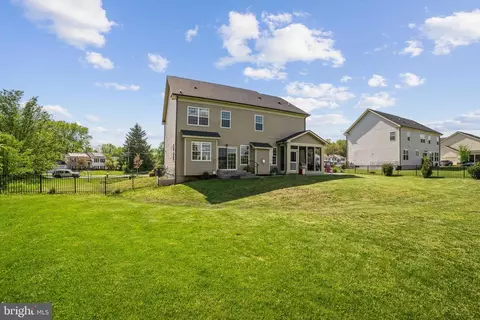Exterior - 17029 Hughes Rd, Poolesville, MD 20837 photo 8 of 13