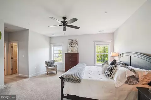 Bedroom - 17029 Hughes Rd, Poolesville, MD 20837 photo 9 of 10