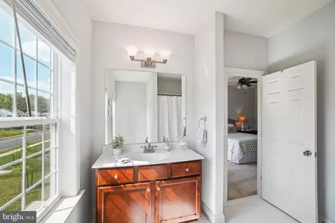 Bath - 17029 Hughes Rd, Poolesville, MD 20837 photo 1 of 2