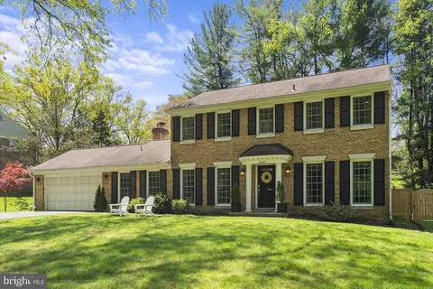 15204 Carrolton Rd, Rockville, MD 20853