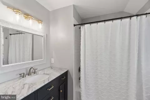 Bath - 10118 Greeley Ave, Silver Spring, MD 20902 photo 2 of 2