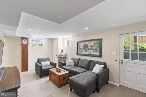 Living - 10118 Greeley Ave, Silver Spring, MD 20902 photo 9 of 9