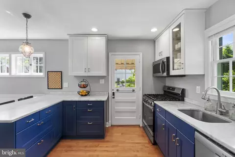 Kitchen - 10118 Greeley Ave, Silver Spring, MD 20902 photo 3 of 6