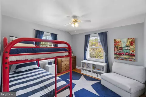 Bedroom - 10118 Greeley Ave, Silver Spring, MD 20902 photo 5 of 8