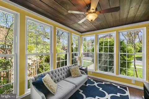 Living - 10118 Greeley Ave, Silver Spring, MD 20902 photo 6 of 9