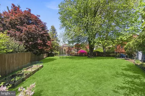 Exterior - 10118 Greeley Ave, Silver Spring, MD 20902 photo 2 of 5