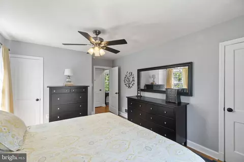 Bedroom - 10118 Greeley Ave, Silver Spring, MD 20902 photo 3 of 8