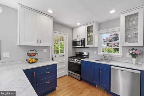 Kitchen - 10118 Greeley Ave, Silver Spring, MD 20902 photo 5 of 6