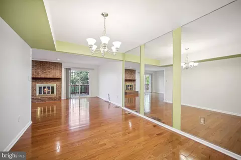 Living - 14357 Rosetree Ct, Silver Spring, MD 20906 photo 4 of 5