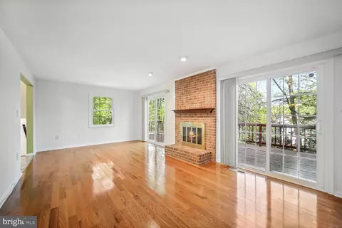 Living - 14357 Rosetree Ct, Silver Spring, MD 20906 photo 3 of 5