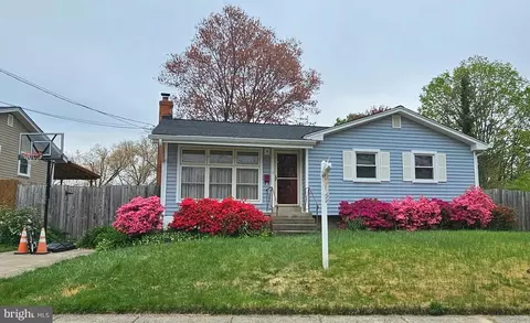 13124 Dumbarton Dr, Rockville, MD 20853