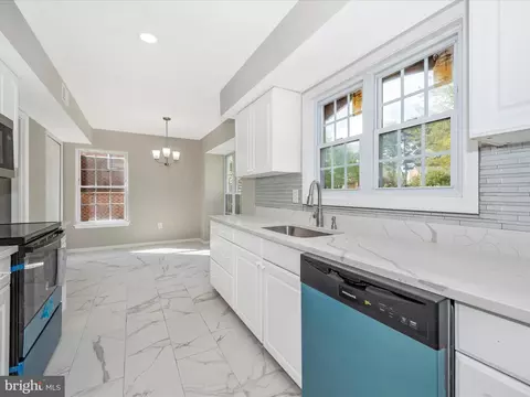 Kitchen - 14539 Macbeth Dr #14539, Silver Spring, MD 20906 photo 6 of 7