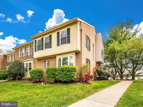 Exterior - 14539 Macbeth Dr #14539, Silver Spring, MD 20906 photo 14 of 15