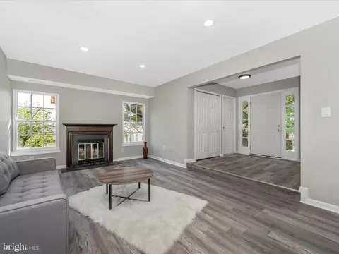 Living - 14539 Macbeth Dr #14539, Silver Spring, MD 20906 photo 3 of 6
