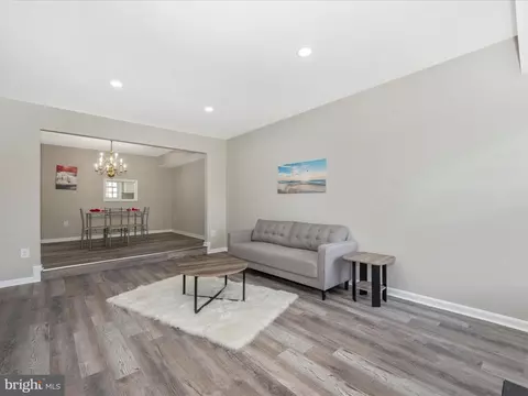 Living - 14539 Macbeth Dr #14539, Silver Spring, MD 20906 photo 4 of 6