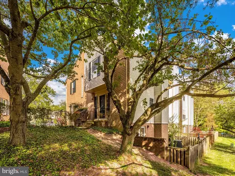 Exterior - 14539 Macbeth Dr #14539, Silver Spring, MD 20906 photo 10 of 15