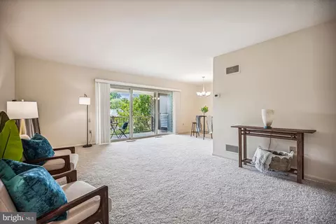 3362 Gleneagles Dr #71-2C, Silver Spring, MD 20906 photo 3