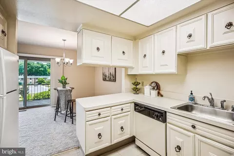 3362 Gleneagles Dr #71-2C, Silver Spring, MD 20906 photo 9