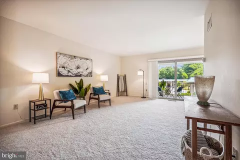 3362 Gleneagles Dr #71-2C, Silver Spring, MD 20906 photo 2
