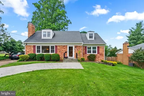 12816 Jingle Ln, Silver Spring, MD 20906 photo 2
