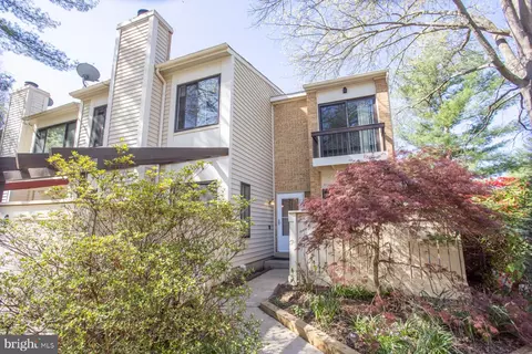 6 Sparrow Valley Ct, Montgomery Village, MD 20886