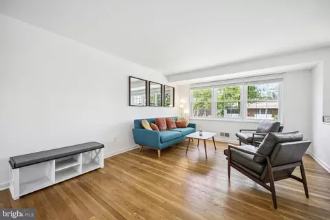 1131 Loxford Ter, Silver Spring, MD 20901 photo 4