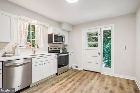 1507 Ladd St, Silver Spring, MD 20902 photo 13