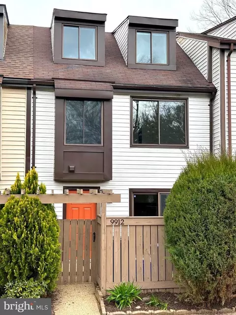 9912 Forest View Pl, Montgomery Village, MD 20886