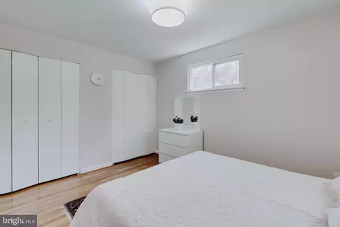 217 Hillsboro Dr, Silver Spring, MD 20902 photo 32