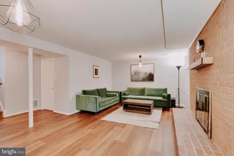 217 Hillsboro Dr, Silver Spring, MD 20902 photo 25