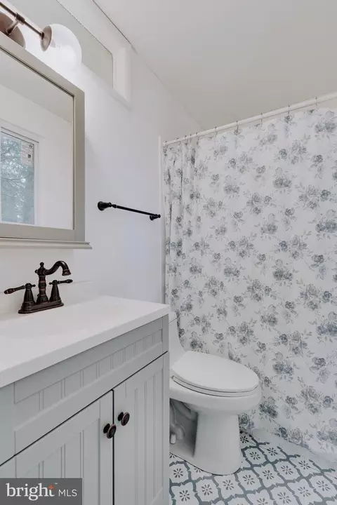 217 Hillsboro Dr, Silver Spring, MD 20902 photo 30