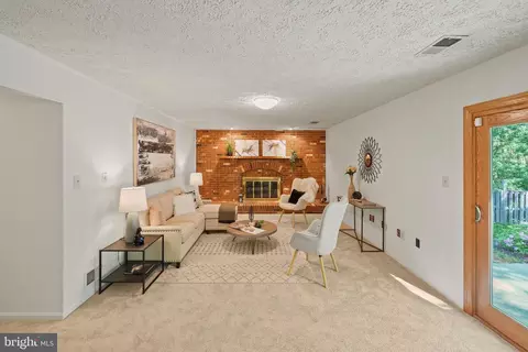 Living - 13713 Castle Cliff Way, Silver Spring, MD 20904 photo 5 of 13