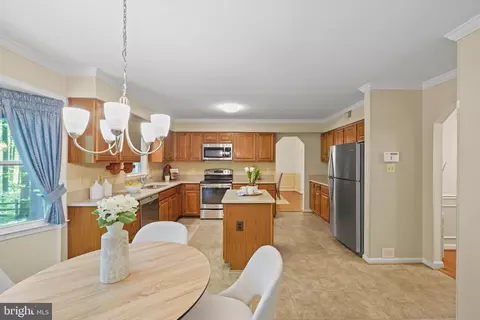 Kitchen - 13713 Castle Cliff Way, Silver Spring, MD 20904 photo 6 of 7