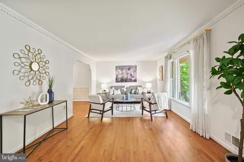 Living - 13713 Castle Cliff Way, Silver Spring, MD 20904 photo 1 of 13