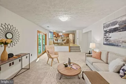 Living - 13713 Castle Cliff Way, Silver Spring, MD 20904 photo 12 of 13