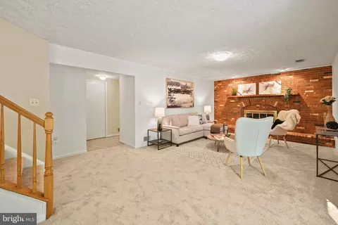 Living - 13713 Castle Cliff Way, Silver Spring, MD 20904 photo 7 of 13