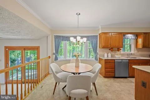 Dining - 13713 Castle Cliff Way, Silver Spring, MD 20904 photo 5 of 5