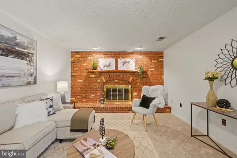 Living - 13713 Castle Cliff Way, Silver Spring, MD 20904 photo 9 of 13