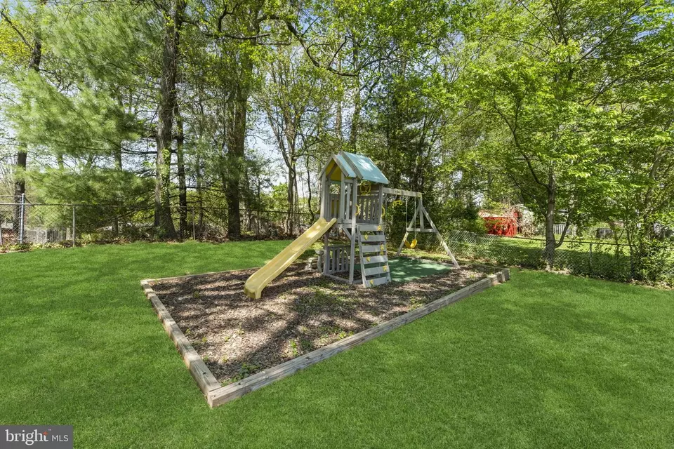 11912 Rocking Horse Rd, Rockville, MD 20852 20 Photos Movoto