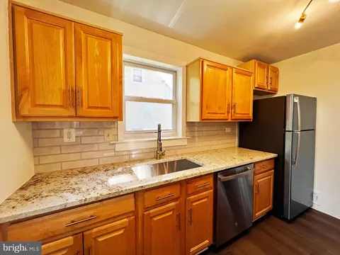 2711 Newton St, Silver Spring, MD 20902 photo 5