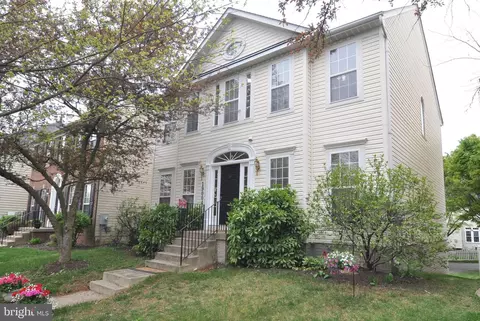 19004 Noble Oak Dr, Germantown, MD 20874