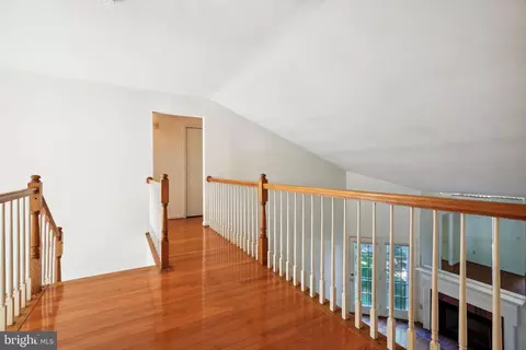 Entry Way - 13112 Riviera Ter, Silver Spring, MD 20904 photo 6 of 10